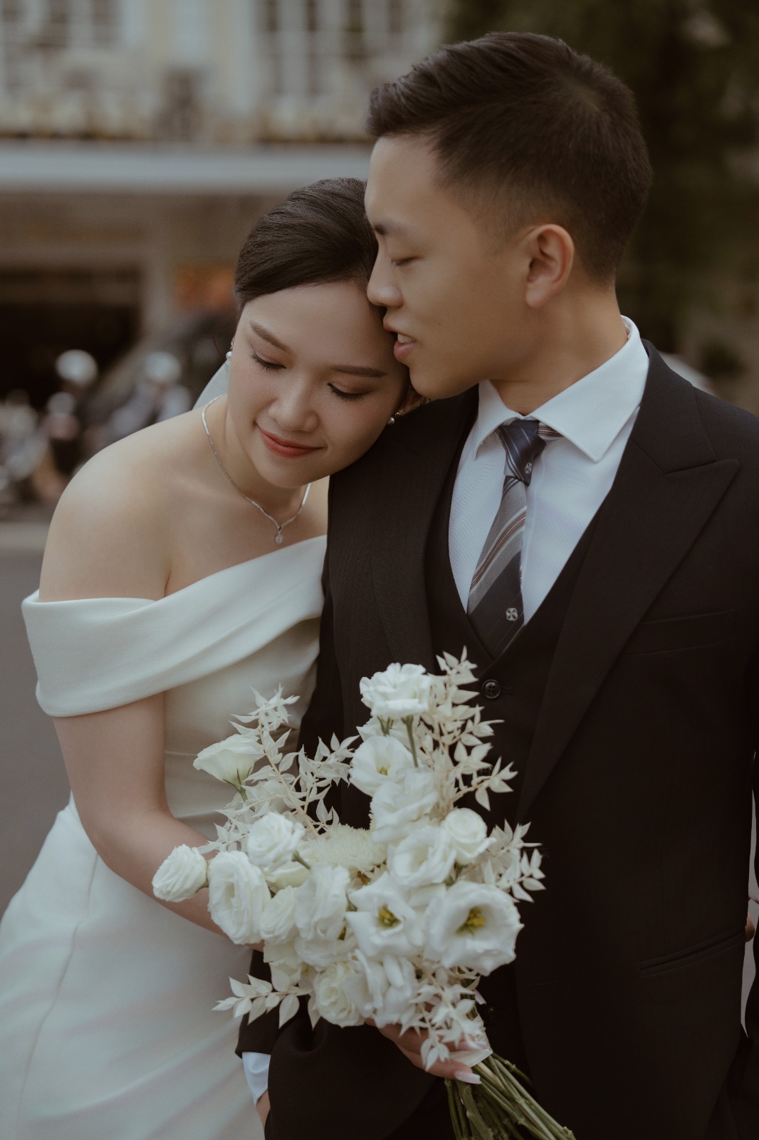 Nelson and Nancy celebrating at the beach